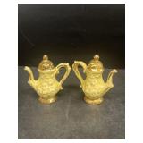 Teapot salt and pepper shakers