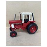 International 1586 toy tractor