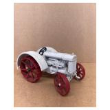 Ertl ford 1/16 scale tractor
