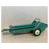 John Deere manure spreader 1/16 scale
