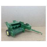 John Deere baler 1/16 scale