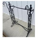 Wrought iron quilt rack
