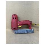 Electric stapler