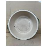 Beige and green enamel wash pan