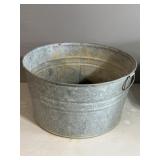 Galvanized wash tub