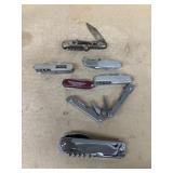 Multitool pocket knives