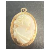 Cameo pendant
