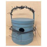 Sugar bucket birdhouse from the workbench of Tom