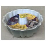 BUNDT cake pan with original label