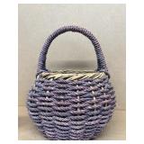 Weaved egg basket