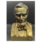 Abraham Lincoln brass statue
