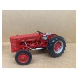 International 300 utility toy tractor by ERTL