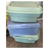 Storage totes