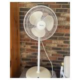 Duracraft floor fan