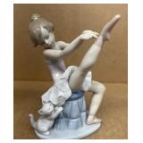 Lladro Nina MARTES Tuesday