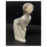 Lladro kissing girl, 4873