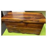 Cedar chest, Mid-size