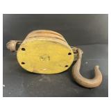 Barn pulley