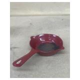 Skillet ashtray