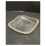 Swirl glass candy dish