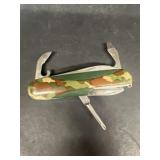 Camo camping knife
