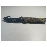 MOSSY oak hunting knife