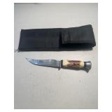 Hunting knife