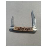 Sharp double bladed pocket knife