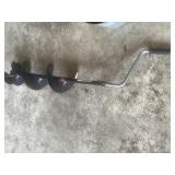 Ice fishing auger