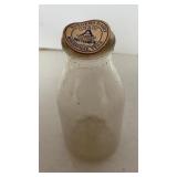 Sanderï¿½s Dairy pint milk bottle Rogersville TN