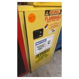Flammable cabinet