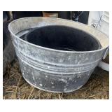Galvanized wash tub
