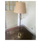 Antler floor lamp missing plug-in on cord