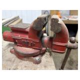 Dunlap table vice in basement