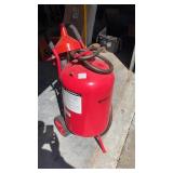 Job Smart sand blaster tank