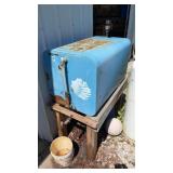 Oil tank