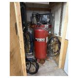 Upright Air compressor w/ Extra Hoses