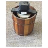 Ice cream churn