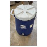 Rubbermaid cooler