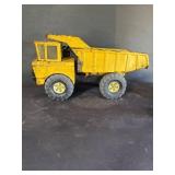 Tonka construction work dump truck