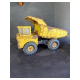 Tonka  yellow construction dump truck