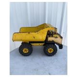 Tonka yellow construction truck