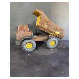 Tonka construction work dump truck