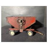 Farm gravity wagon
