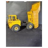 Tonka yellow construction truck