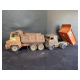 Tonka hydraulic and automatic dump trucks