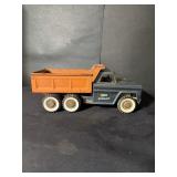 Structo dump truck hydraulic