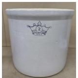 Crown 2 gallon stoneware croc