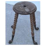 Fish head table leg plant stand