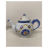 Quimper teapot France